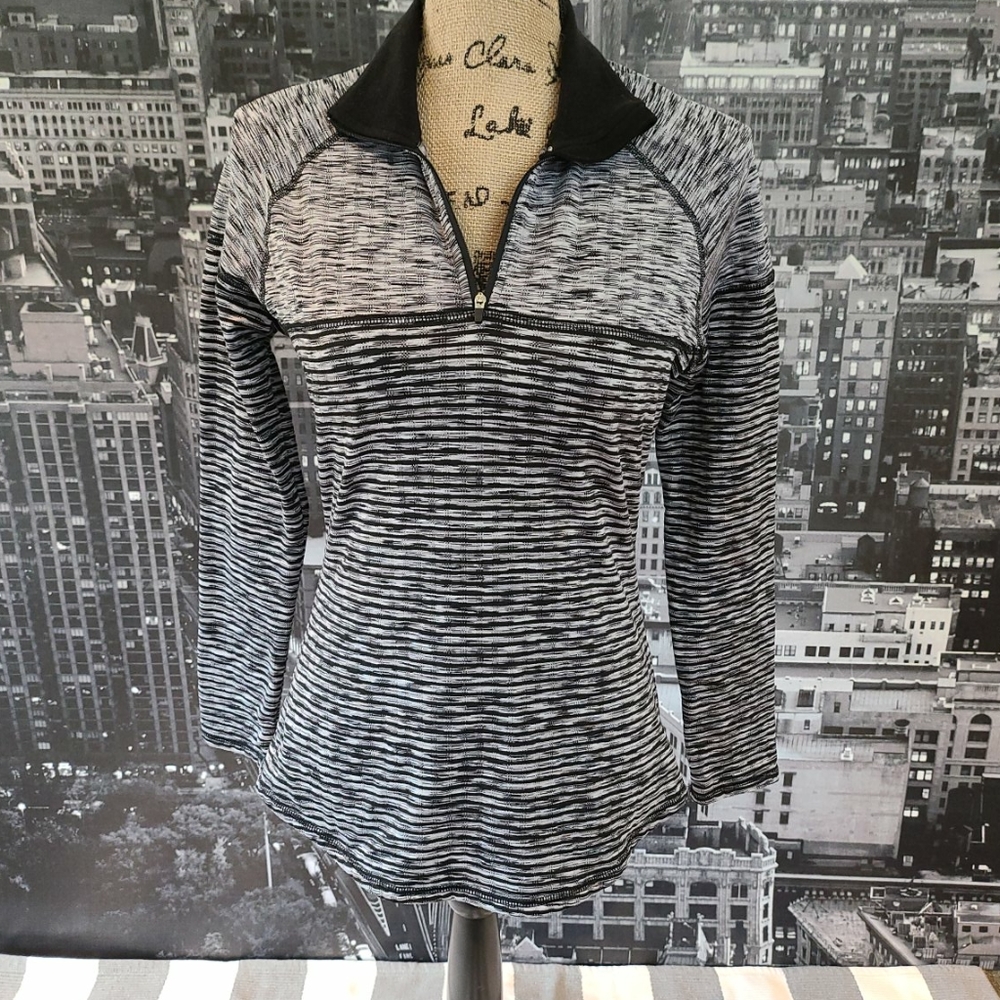 Avia Long Sleeve Zippered Workout Top Ladies Small